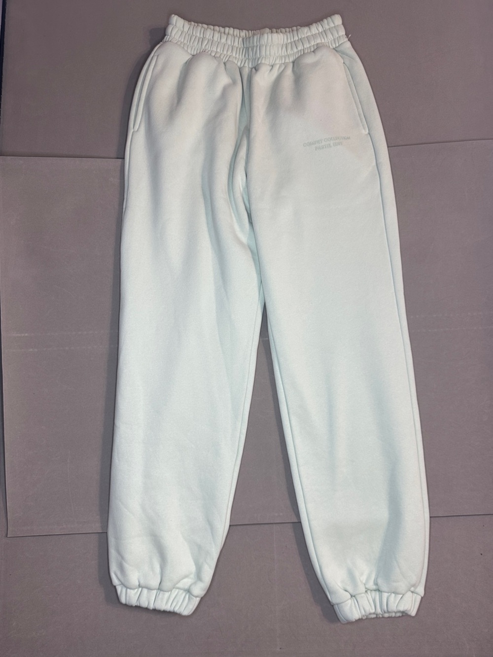 COMFRT Collection Pastel Edit Fleece Jogger pants Size M Pastel Green